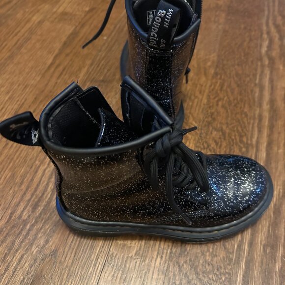 Dr. Martens unisex-child 1460 J (Little Kid/Big Kid) - Picture 2 of 6